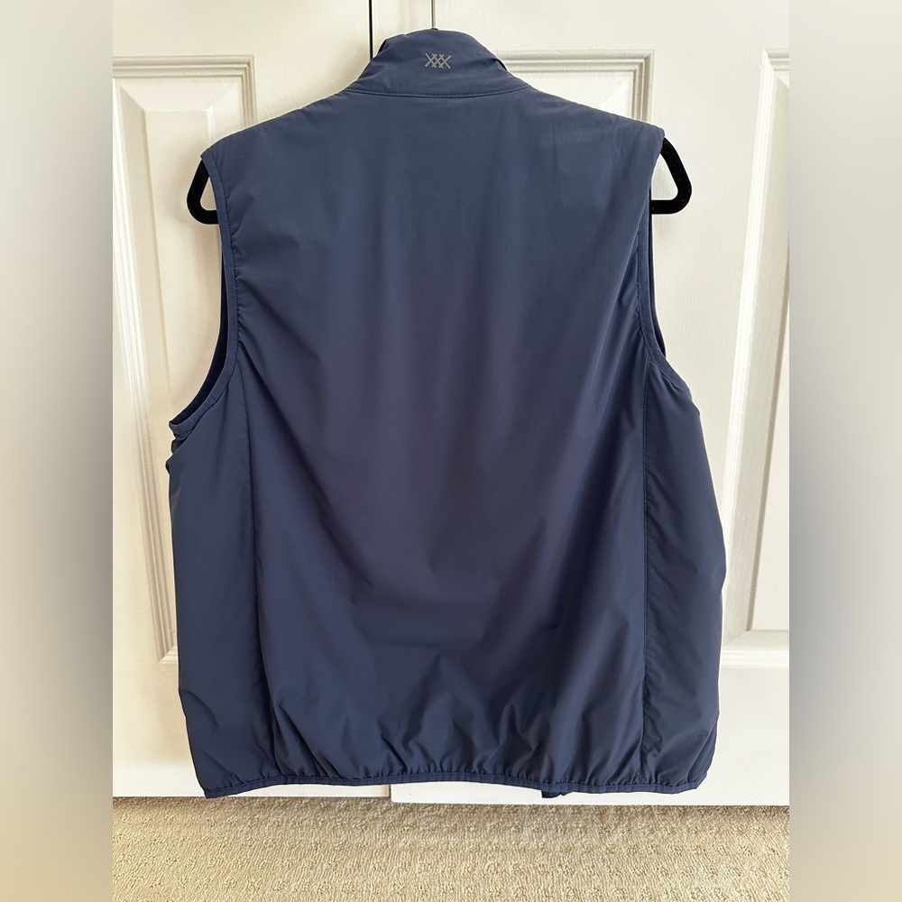 Rhone Microclimate Vest - Picture 7 of 7